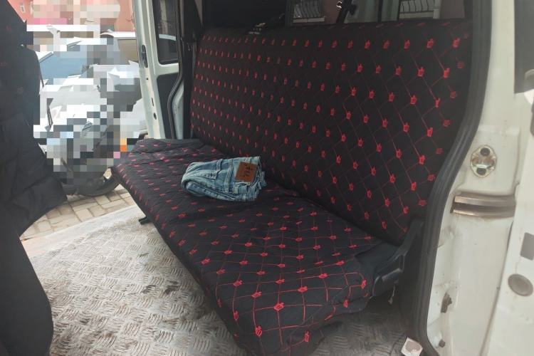 Used Jinbei Gold Hiace M Classic 2022 1.5L Travel Lion Passenger Vehicle 5 Seats Left Rear Seat