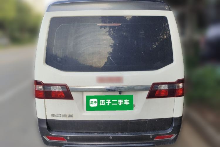 Used Jinbei Gold Hiace M Classic 2022 1.5L Travel Lion Passenger Van 6 Seats Rear