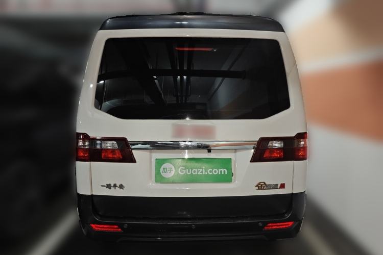Used Jinbei Gold Hiace M Classic 2022 Panda Edition 1.5L Travel Lion Passenger Van 7 Seats Rear