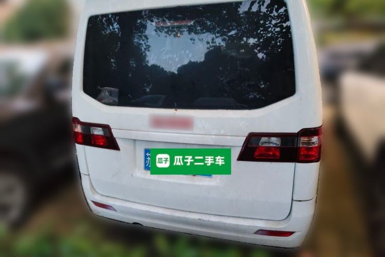 Used Jinbei Gold Hiace M Classic 2022 1.5L Engineering Lion Passenger Vehicle 6 Seats Rear