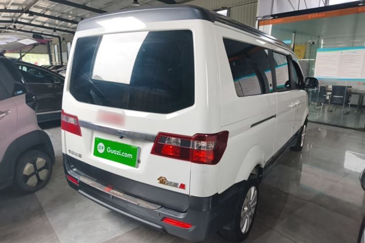 Used Jinbei Gold Hiace M Classic 2022 Panda Edition 1.5L Travel Lion Passenger Van 6 Seats Rear Right 45 Deg