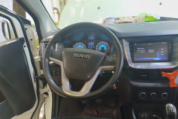 Used Jinbei Gold Hiace M Classic 2022 1.5L Engineering Lion Passenger Vehicle 5 Seats Steering Wheel