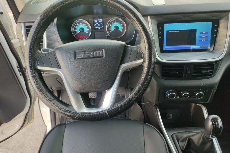 Used Jinbei Gold Hiace M Classic 2022 1.5L Travel Lion Passenger Van 6 Seats Steering Wheel