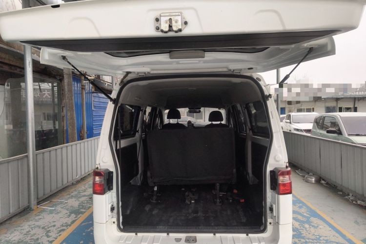 Used Jinbei Gold Hiace M Classic 2022 1.5L Engineering Lion Passenger Vehicle 6 Seats Trunk
