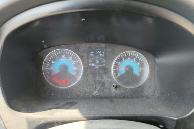 Used Jinbei Gold Hiace M Classic 2023 1.5L Travel Lion Passenger Vehicle 5/6/7 Seats Instrument Cluster