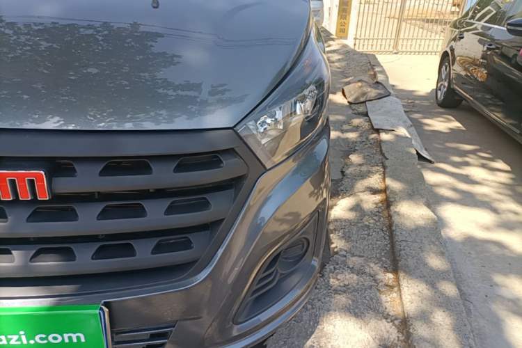 Used Jinbei Gold Hiace M Classic 2023 1.5L Engineering Lion Passenger Vehicle 5/6/7 Seats Left Front Headlight