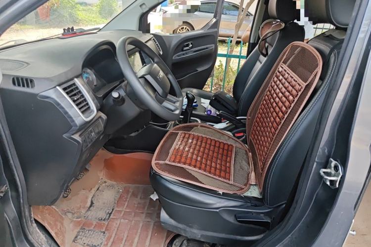 Used Jinbei Gold Hiace M Classic 2023 1.5L Travel Lion Passenger Vehicle 5/6/7 Seats Left Front Seat