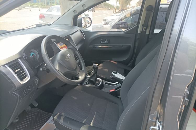 Used Jinbei Gold Hiace M Classic 2023 1.5L Engineering Lion Passenger Vehicle 5/6/7 Seats Left Front Seat