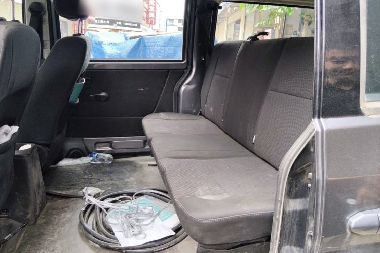 Used Jinbei Gold Hiace M Classic 2023 1.5L Engineering Lion Passenger Vehicle 5/6/7 Seats Left Rear Seat