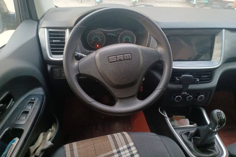 Used Jinbei Gold Hiace M Classic 2023 1.5L Engineering Lion Passenger Vehicle 5/6/7 Seats Steering Wheel