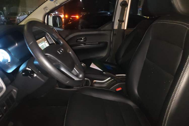 Used Jinbei Gold Hiace M Classic 2023 1.5L Travel Lion Passenger Vehicle 5/6/7 Seats Left Front Seat