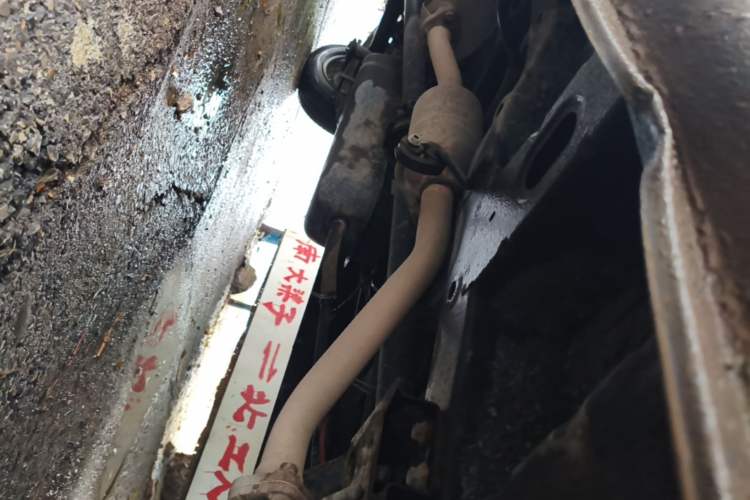Used Jinbei Gold Hiace M Classic 2023 1.5L Engineering Lion Passenger Vehicle 5/6/7 Seats Chassis Front Right