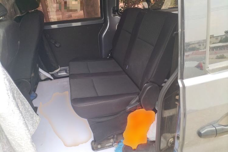Used Jinbei Gold Hiace M Classic 2023 1.5L Engineering Lion Passenger Vehicle 5/6/7 Seats Left Rear Seat