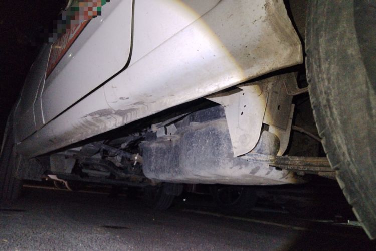 Used Jinbei Gold Hiace M Classic 2023 1.5L Engineering Lion Passenger Vehicle 5/6/7 Seats Chassis Rear Left
