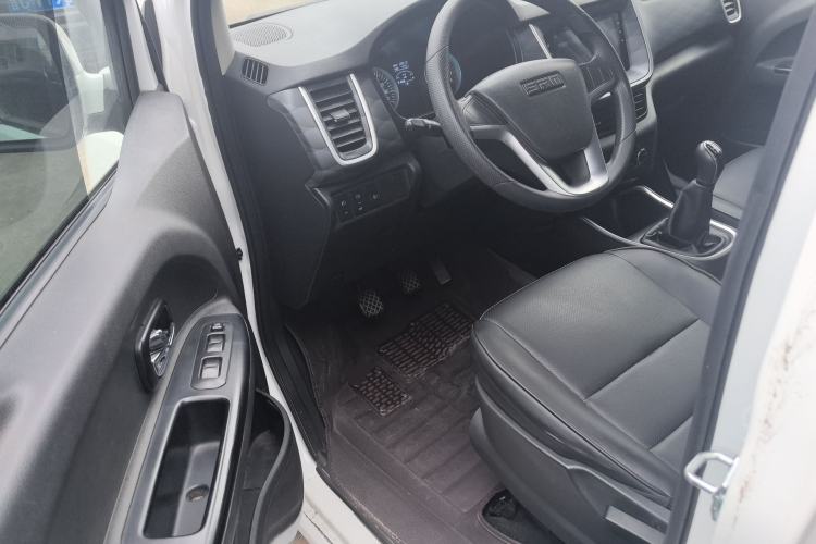 Used Jinbei Gold Hiace M Classic 2023 1.5L Travel Lion Passenger Vehicle 5/6/7 Seats Driver Seat