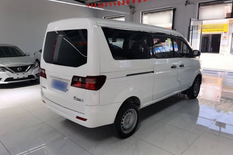 Used Jinbei Gold Hiace M Classic 2023 1.5L Engineering Lion Passenger Vehicle 5/6/7 Seats Exterior 3