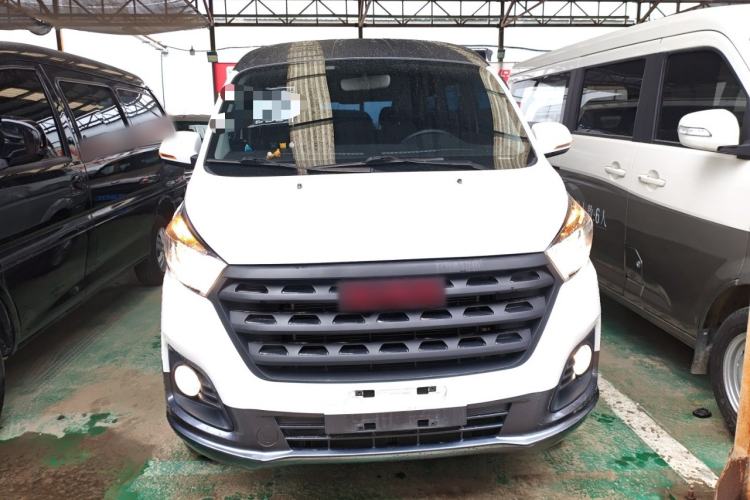 Used Jinbei Gold Hiace M Classic 2023 1.5L Travel Lion Passenger Vehicle 5/6/7 Seats Front