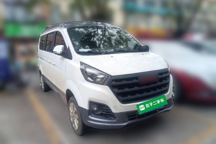 Used Jinbei Gold Hiace M Classic 2023 Panda Edition 1.5L Travel Lion Passenger Van 5/6/7 Seats Front Right 45 Deg