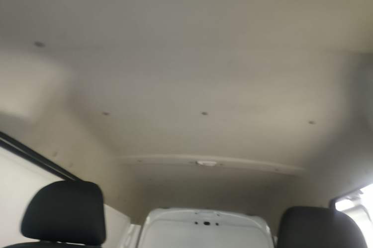 Used Jinbei Gold Hiace M Classic 2023 1.6L Engineering Lion Van 2 Seats Headliner