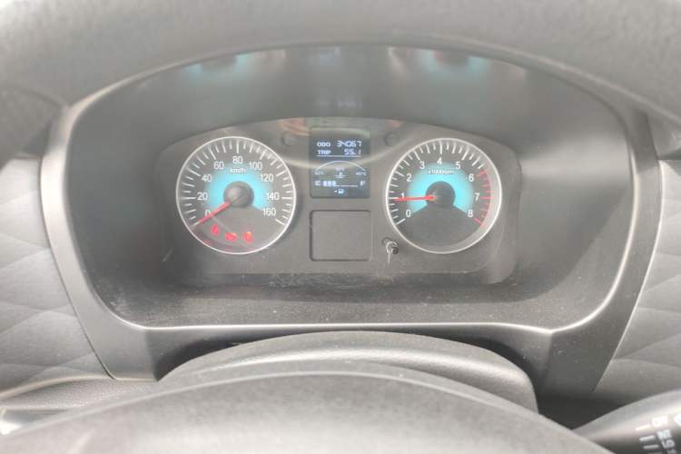 Used Jinbei Gold Hiace M Classic 2023 1.5L Engineering Lion Passenger Vehicle 5/6/7 Seats Instrument Cluster