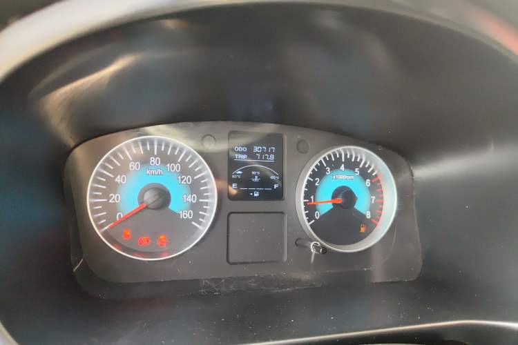 Used Jinbei Gold Hiace M Classic 2023 1.5L Engineering Lion Passenger Vehicle 5/6/7 Seats Instrument Cluster