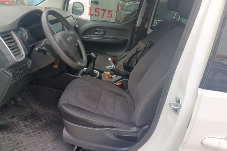 Used Jinbei Gold Hiace M Classic 2023 1.5L Engineering Lion Passenger Vehicle 5/6/7 Seats Left Front Seat