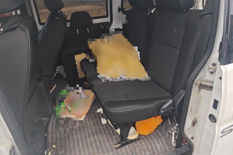 Used Jinbei Gold Hiace M Classic 2023 1.5L Engineering Lion Passenger Vehicle 5/6/7 Seats Left Rear Seat