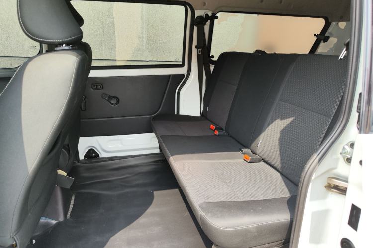 Used Jinbei Gold Hiace M Classic 2023 1.5L Engineering Lion Passenger Vehicle 5/6/7 Seats Left Rear Seat