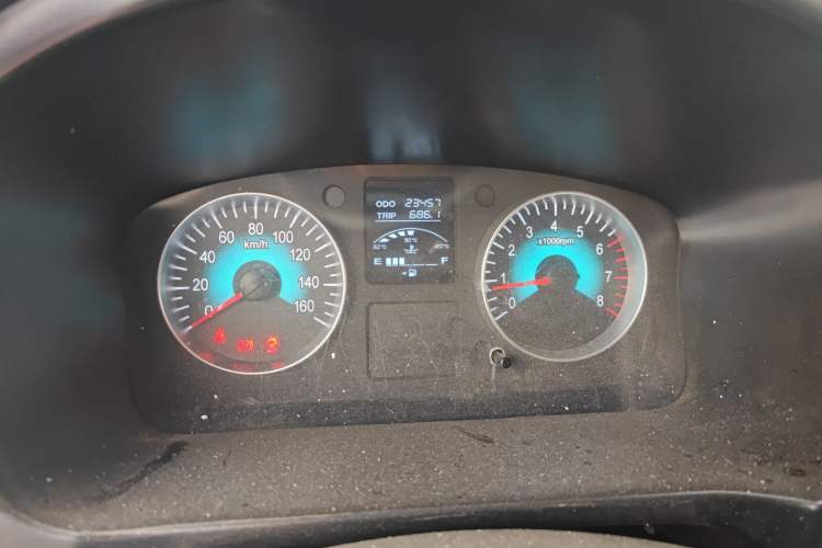 Used Jinbei Gold Hiace M Classic 2023 1.5L Engineering Lion Passenger Vehicle 5/6/7 Seats Odometer Close Up