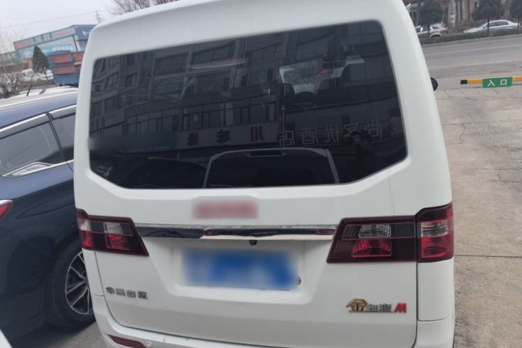 Used Jinbei Gold Hiace M Classic 2023 1.5L Travel Lion Passenger Vehicle 5/6/7 Seats Rear
