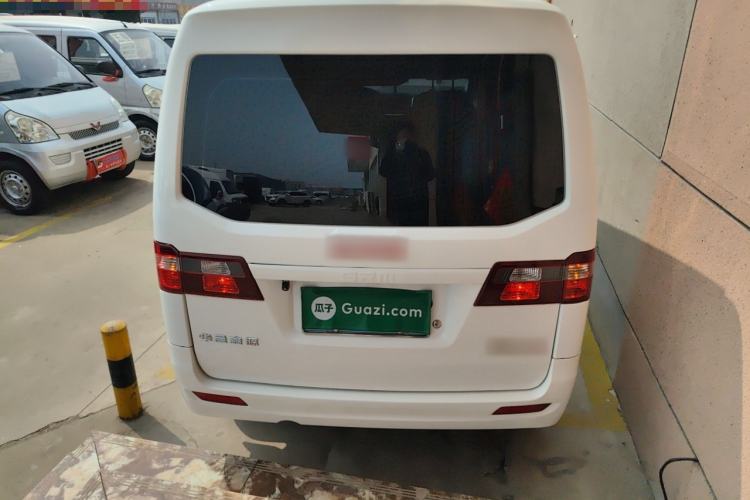 Used Jinbei Gold Hiace M Classic 2023 1.5L Engineering Lion Passenger Vehicle 5/6/7 Seats Rear