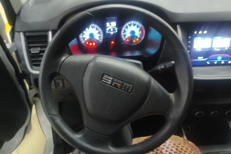 Used Jinbei Gold Hiace M Classic 2023 1.6L Engineering Lion Van 2 Seats Steering Wheel