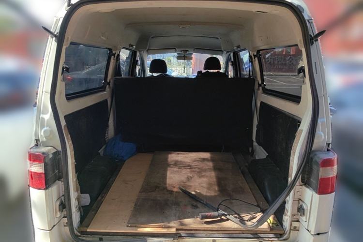 Used Jinbei Gold Hiace M Classic 2023 1.5L Engineering Lion Passenger Vehicle 5/6/7 Seats Trunk