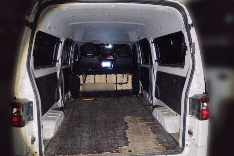 Used Jinbei Gold Hiace M Classic 2023 1.5L Engineering Lion Passenger Vehicle 5/6/7 Seats Trunk