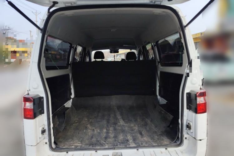Used Jinbei Gold Hiace M Classic 2023 1.5L Engineering Lion Passenger Vehicle 5/6/7 Seats Trunk