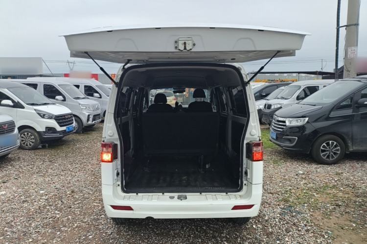 Used Jinbei Gold Hiace M Classic 2023 1.5L Engineering Lion Passenger Vehicle 5/6/7 Seats Trunk