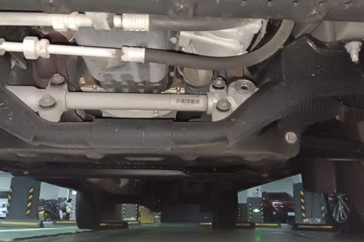 Used Jinbei Gold Hiace M Classic  Chassis Front