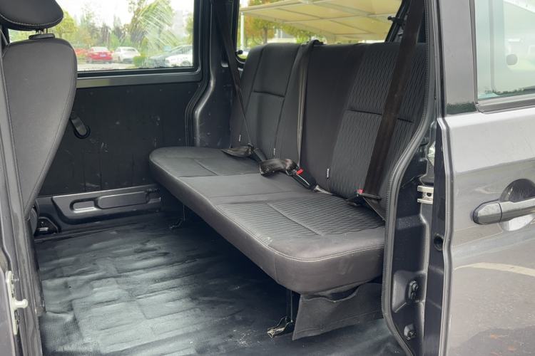 Used Jinbei Gold Hiace M Classic 2024 1.5L Engineering Lion Passenger Vehicle 5 Seats Driver Seat