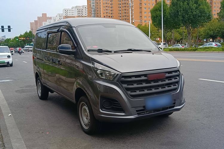 Used Jinbei Gold Hiace M Classic 2024 1.5L Engineering Lion Passenger Vehicle 5 Seats Exterior 2