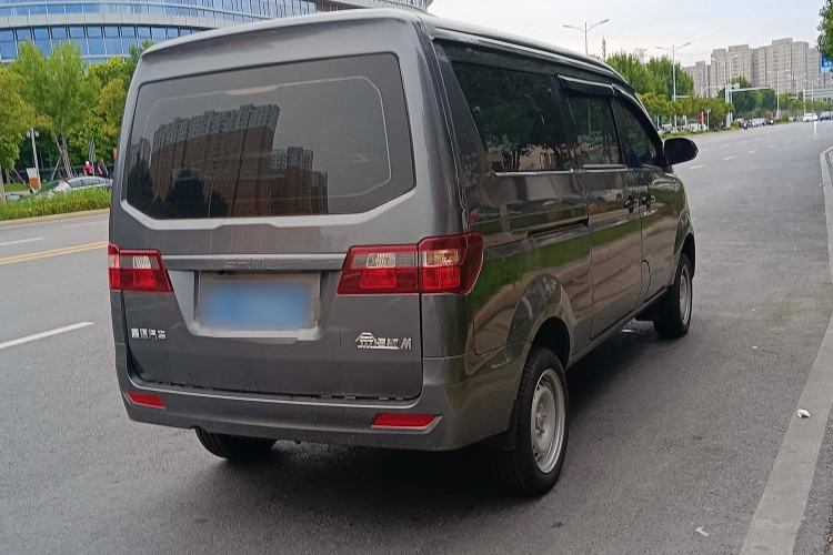 Used Jinbei Gold Hiace M Classic 2024 1.5L Engineering Lion Passenger Vehicle 5 Seats Exterior 5