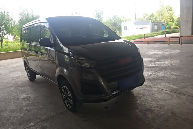 Used Jinbei Gold Hiace M Classic 2024 1.5L Engineering Lion Passenger Van 7 Seats Front Right 45 Deg