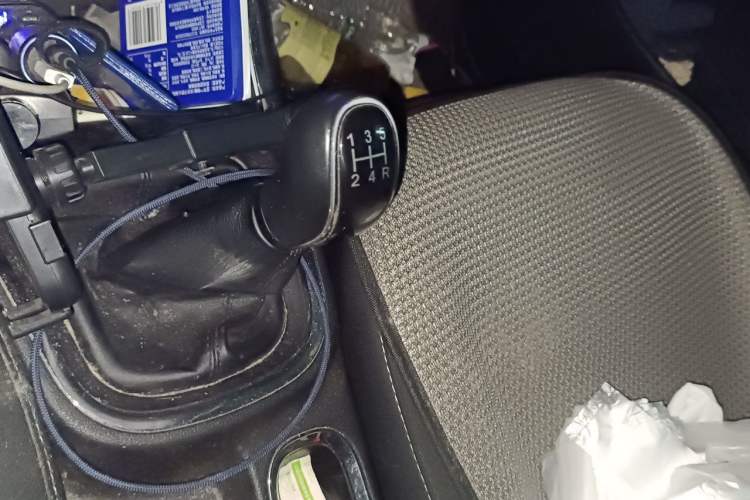 Used Jinbei Gold Hiace M Classic  Gear Lever