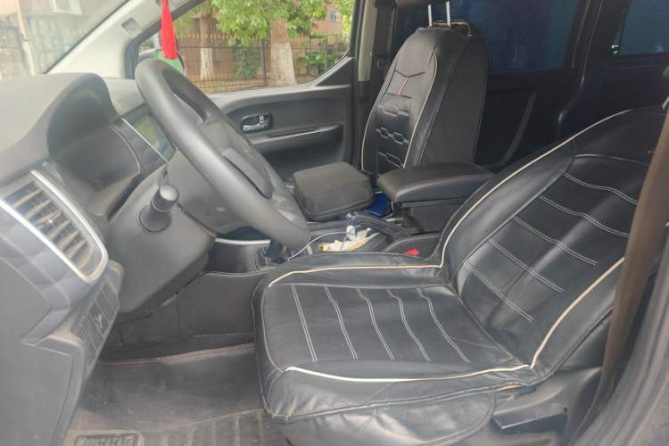 Used Jinbei Gold Hiace M Classic 2024 1.5L Travel Lion Passenger Van 6 Seats Left Front Seat