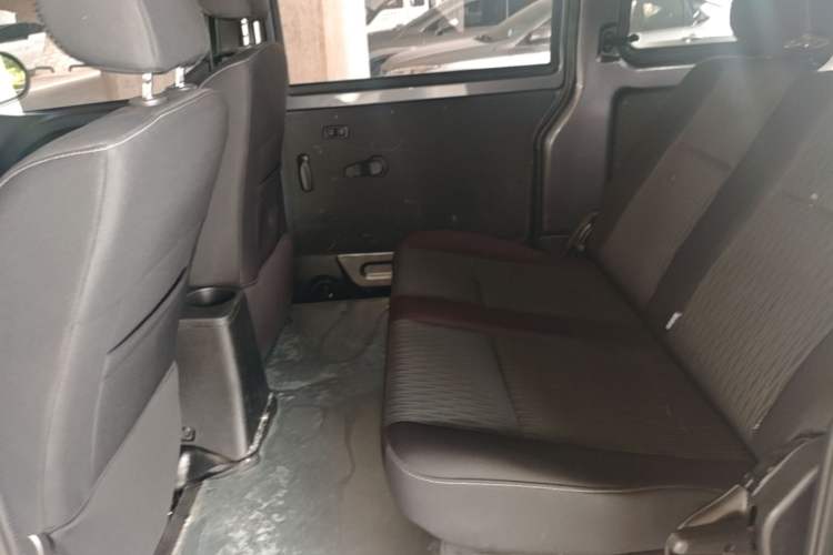 Used Jinbei Gold Hiace M Classic 2024 1.5L Engineering Lion Passenger Van 7 Seats Left Rear Seat