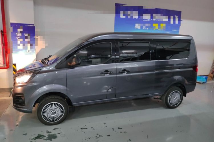 Used Jinbei Gold Hiace M Classic 2024 1.5L Engineering Lion Passenger Vehicle 5 Seats Left Side