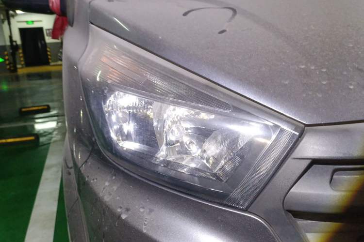 Used Jinbei Gold Hiace M Classic  Right Front Headlight