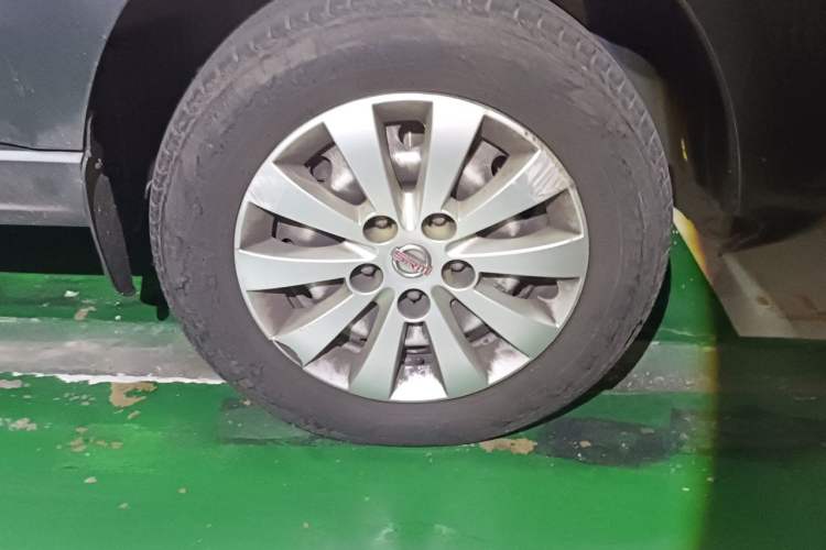 Used Jinbei Gold Hiace M Classic  Right Front Wheel Hub