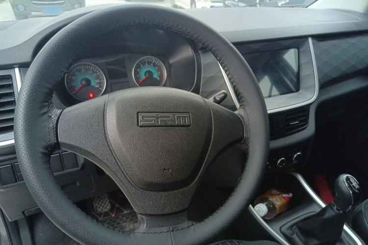 Used Jinbei Gold Hiace M Classic 2024 1.5L Engineering Lion Passenger Vehicle 5 Seats Steering Wheel