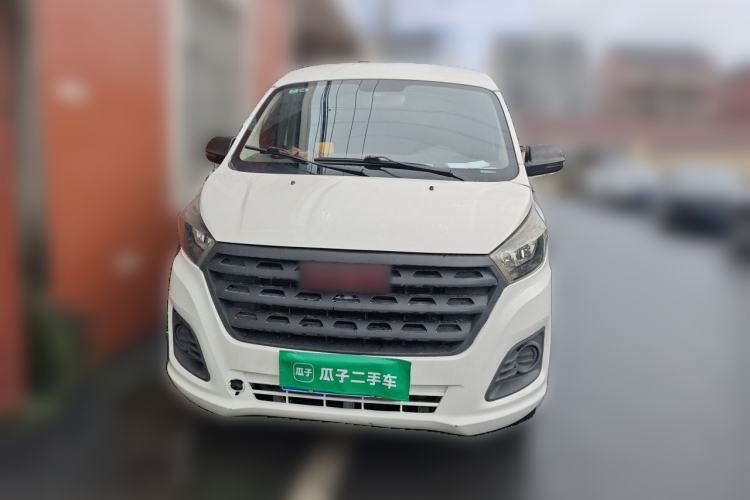 Used Jinbei Gold Hiace M Classic 2024 1.5L Engineering Lion Passenger Van 7 Seats Front