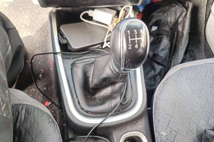 Used Jinbei Gold Hiace M Classic 2024 1.5L Engineering Lion Passenger Vehicle 6 Seats Gear Lever